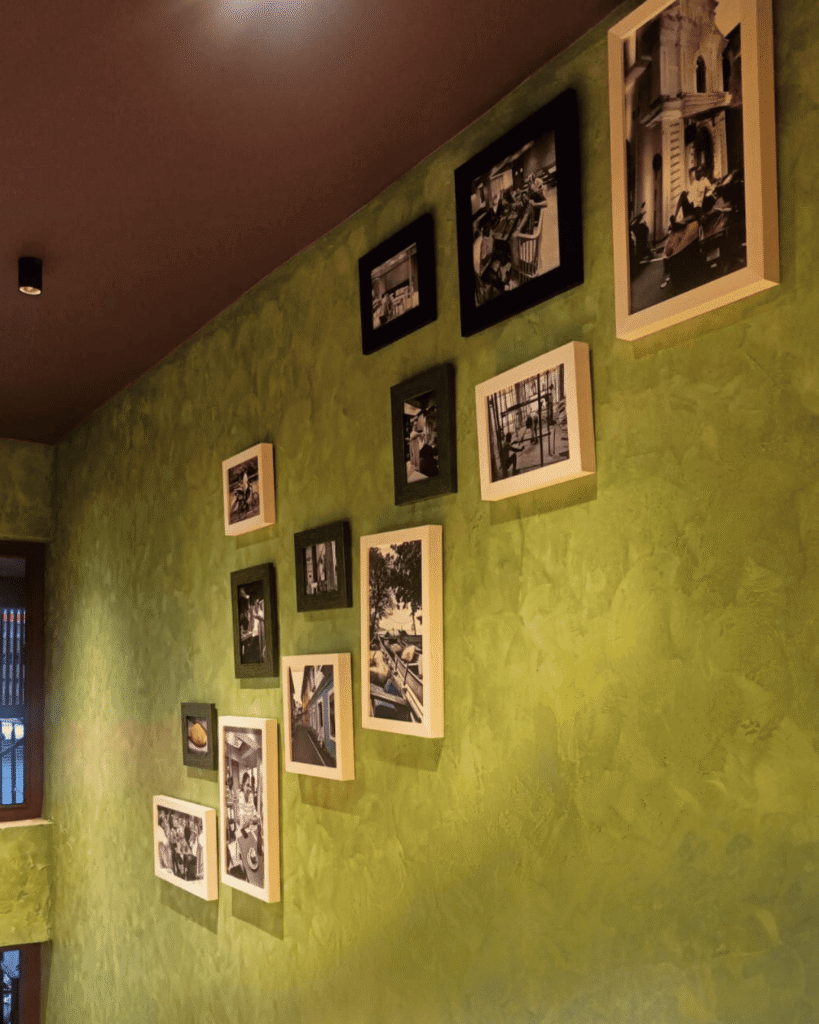 Poee & Co. Interior