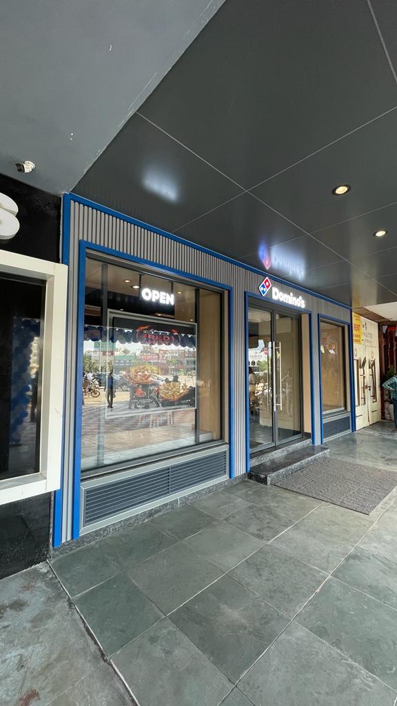 Domino's Pizza Interior