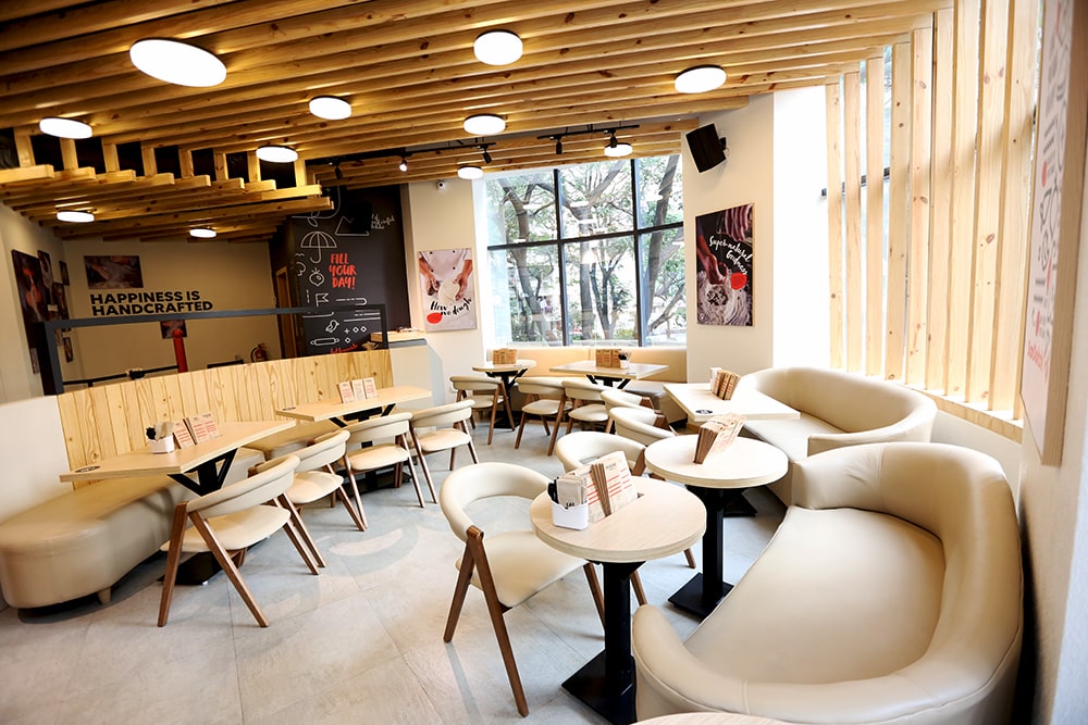 Sandoitchi Interior