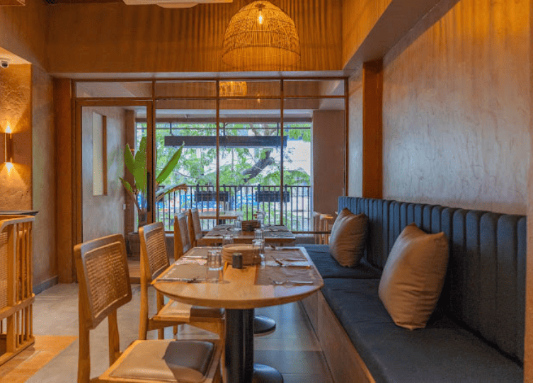 Poee & Co. Interior