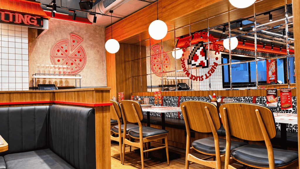 Pizza Hut Interior