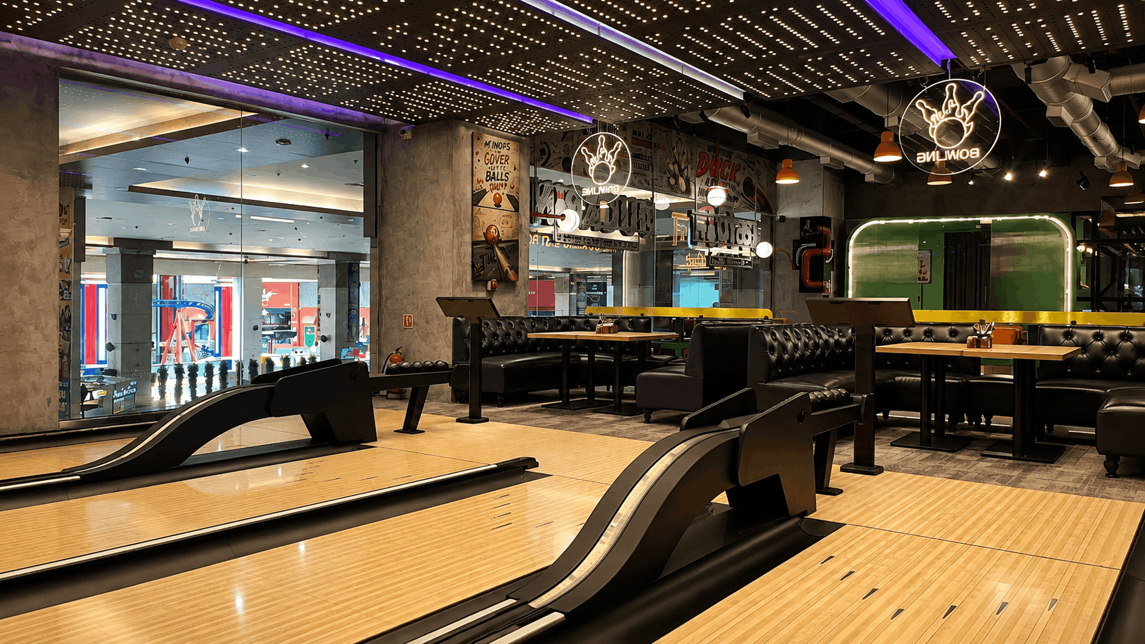 DDUCKPIN Booth Seating by Bowling Lane