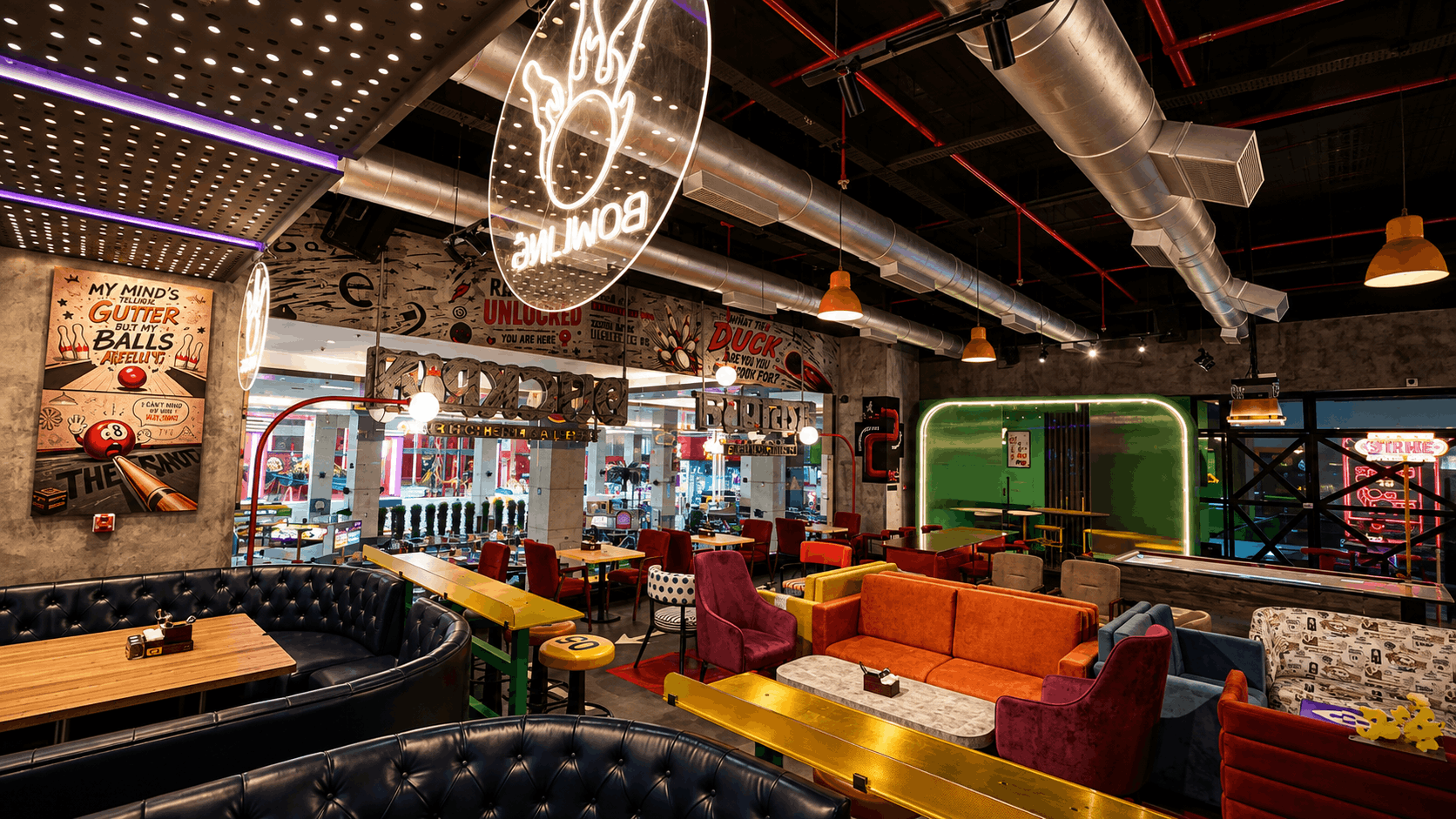 DDUCKPIN Lounge with Pop Art Mural