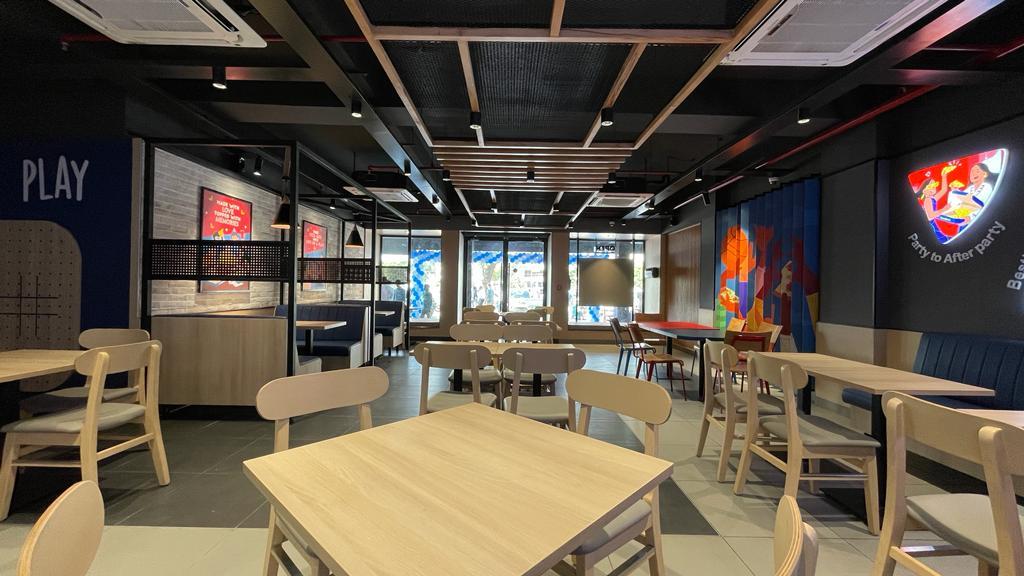 Domino's Pizza Interior